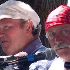 Liam Clancy (z lewej) i Pat Sheridan w Mystic Seaport Museum
